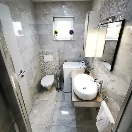 Fani Apartment